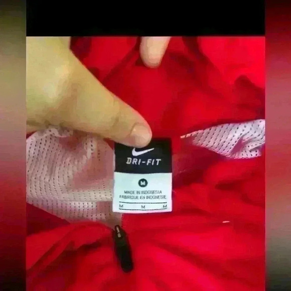 Nike dry fit windbreaker - Picture 2 of 7